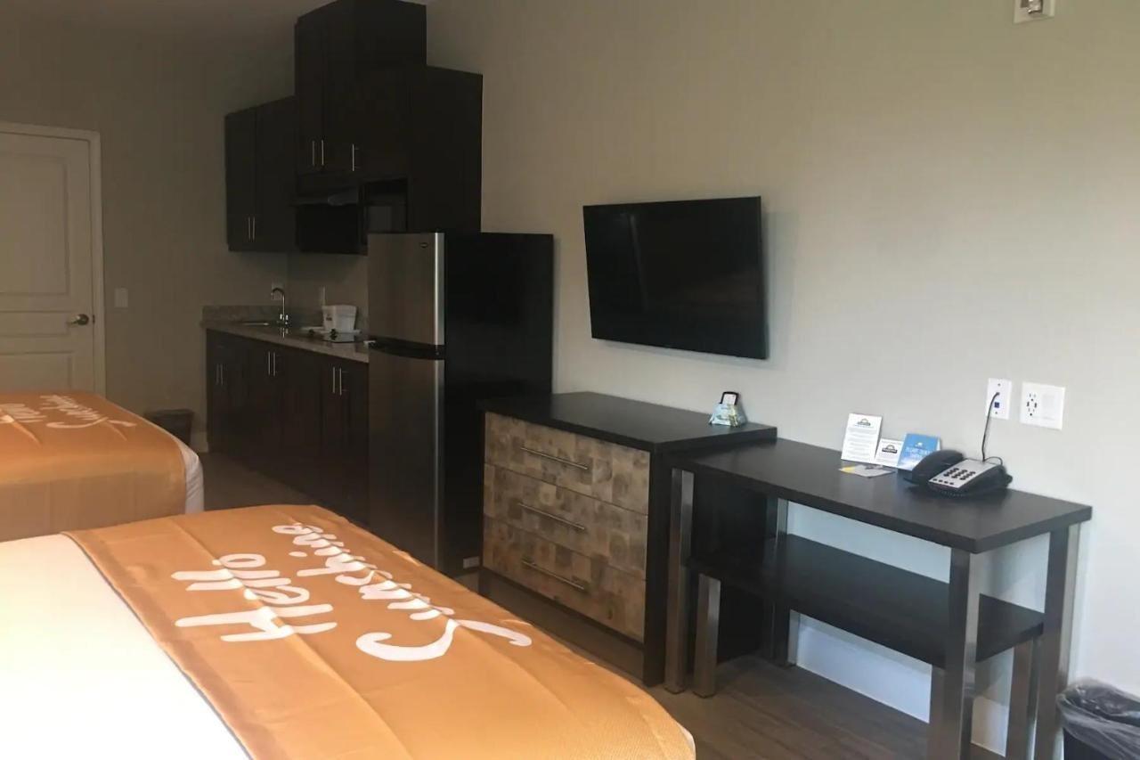 Days Inn & Suites By Wyndham La Porte Eksteriør billede